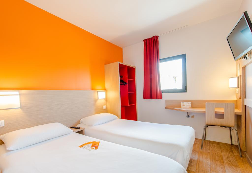 Hotel Eco La Rochelle Centre Les Minimes Экстерьер фото