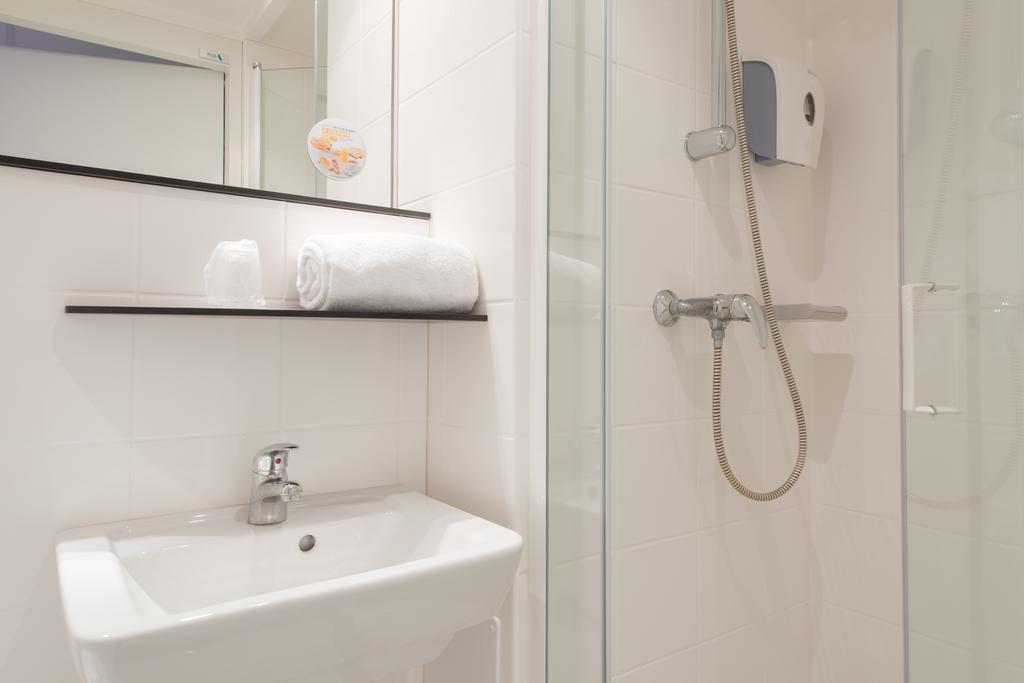 Hotel Eco La Rochelle Centre Les Minimes Экстерьер фото